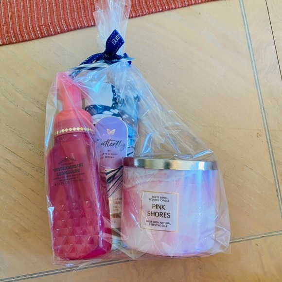 Bath & Body Works Bath & Body Bath Body Works White Barn Candle